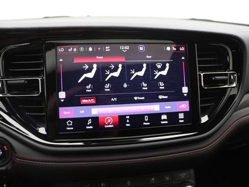 Used 2025 Dodge Durango GT AWD/4WD image 23