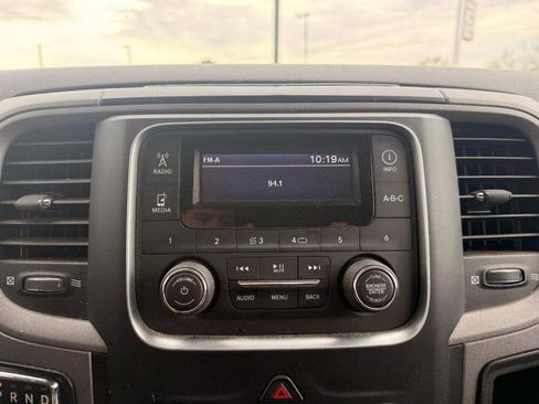 Used 2018 RAM 1500 Tradesman AWD/4WD image 16