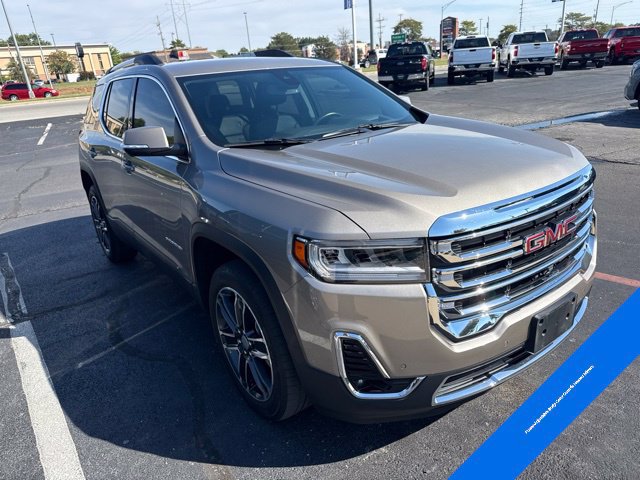 Used 2022 GMC Acadia SLT w/ Technology Package AWD/4WD image 12