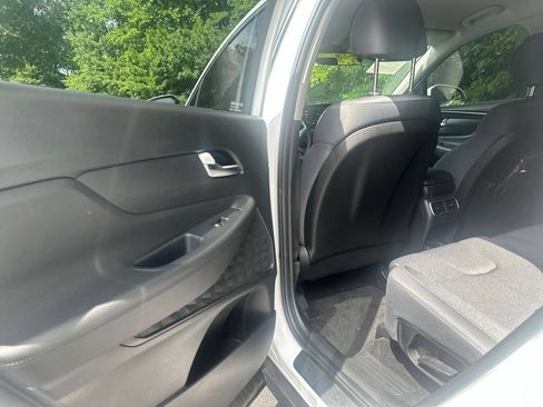 Used 2023 Hyundai Santa Fe SE FWD image 5