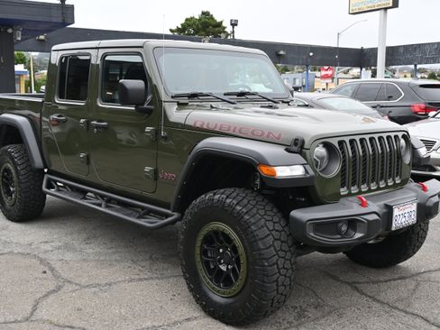 Used 2022 Jeep Gladiator Rubicon AWD/4WD image 3