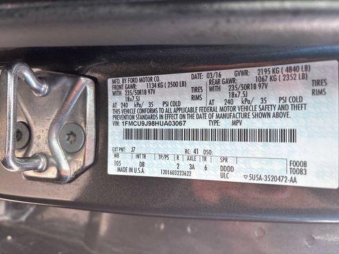 Used 2017 Ford Escape Titanium AWD/4WD image 30