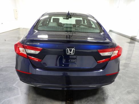 Used 2018 Honda Accord LX image 5