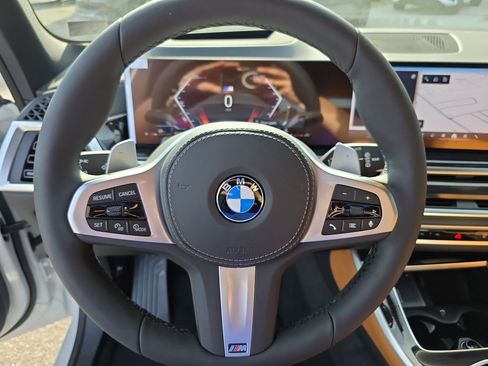 New 2026 BMW X5 xDrive40i w/ M Sport Package image 14