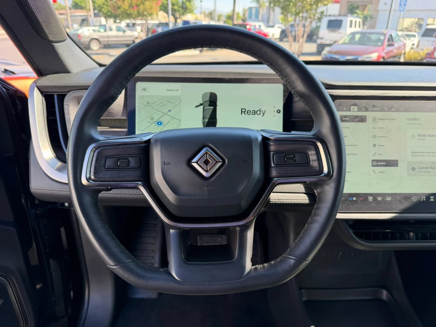 Used 2025 Rivian R1S Adventure Dual AWD/4WD image 46
