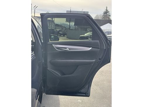 Used 2017 Cadillac XT5 Luxury image 14