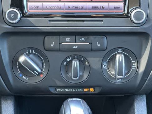 Used 2014 Volkswagen Jetta TDI image 12