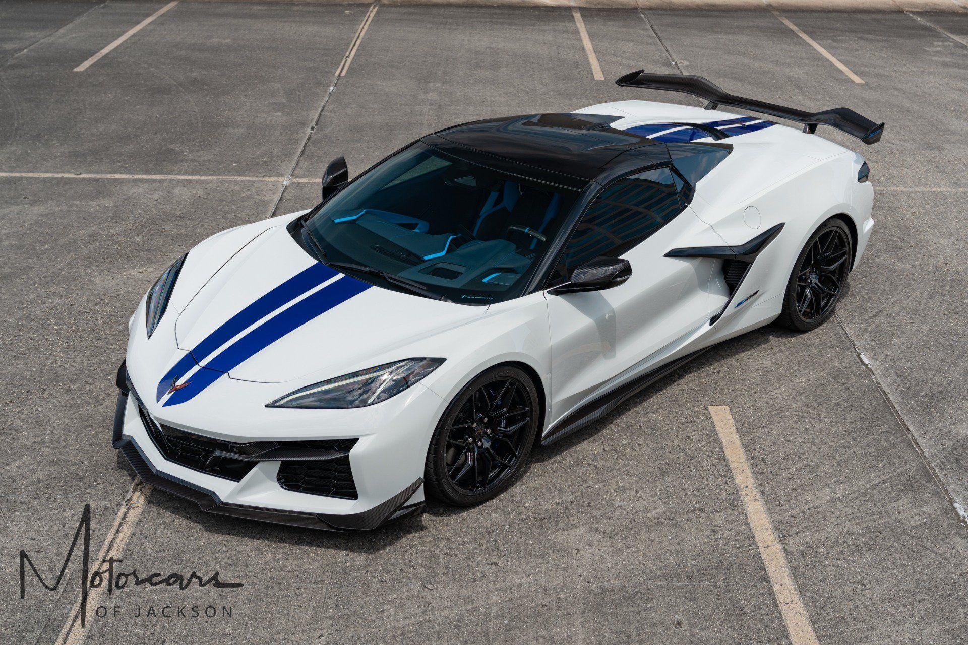 Used 2024 Chevrolet Corvette Z06 RWD image 17