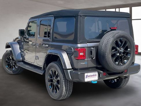 Used 2023 Jeep Wrangler Unlimited Sahara AWD/4WD image 4