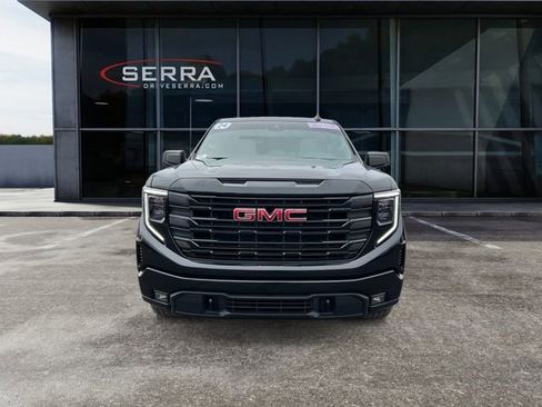 Used 2024 GMC Sierra 1500 Elevation AWD/4WD image 8