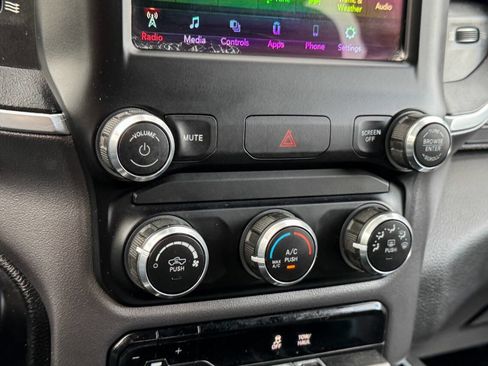 Used 2019 RAM 1500 Big Horn image 32