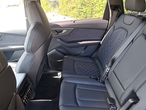New 2026 Audi SQ7 Premium Plus image 26