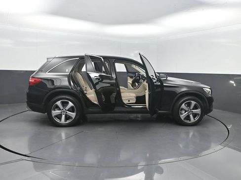 Used 2019 Mercedes-Benz GLC 300 image 28