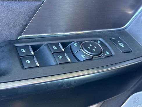 New 2026 Ford F250 Platinum w/ FX4 Off-Road Package image 11