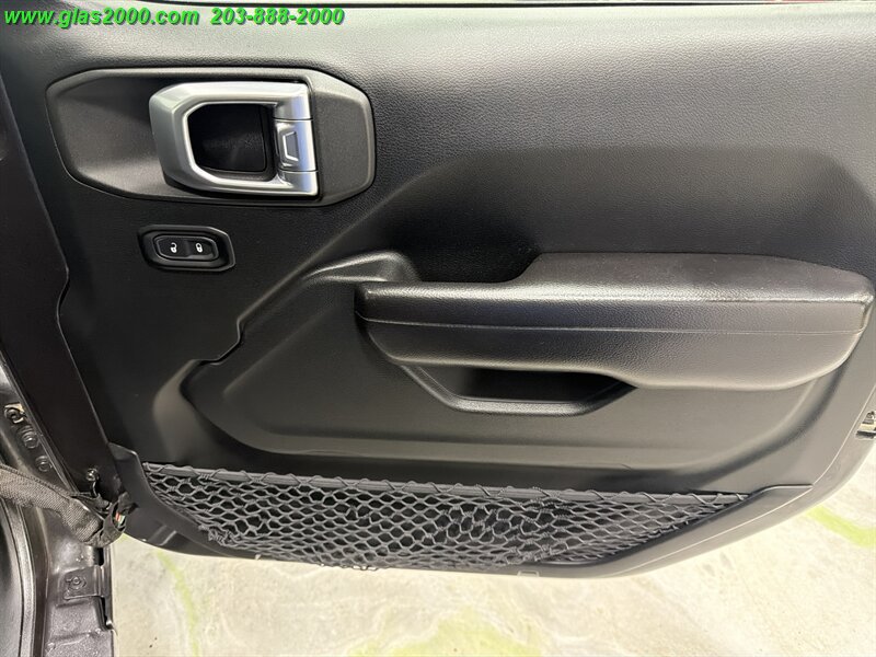 Used 2019 Jeep Wrangler Unlimited Sport S AWD/4WD image 26