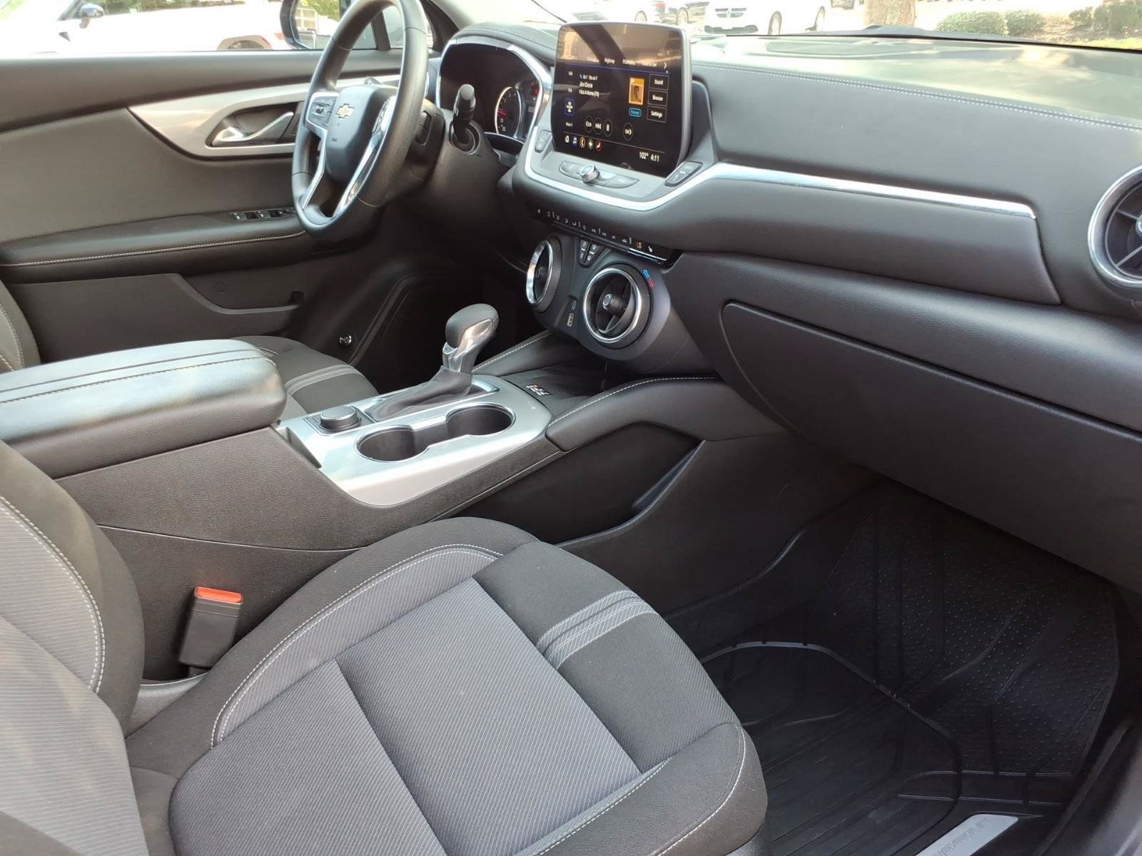 Used 2024 Chevrolet Blazer LT w/ Convenience Package FWD image 24