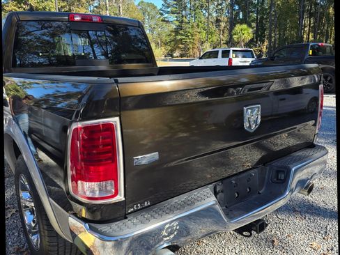 Used 2013 RAM 1500 Laramie w/ Convenience Group image 12