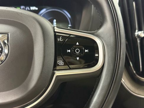 Used 2018 Volvo XC60 T8 Inscription w/ Luxury Seat Package image 26