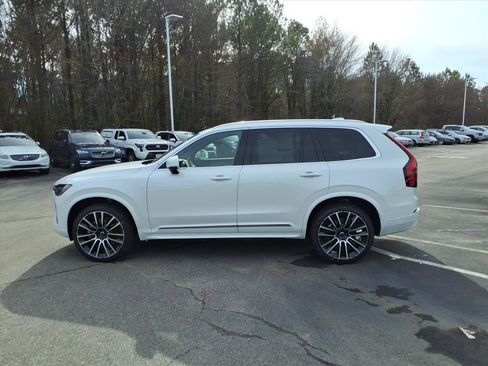 New 2026 Volvo XC90 B6 Plus w/ Protection Package Premier image 8
