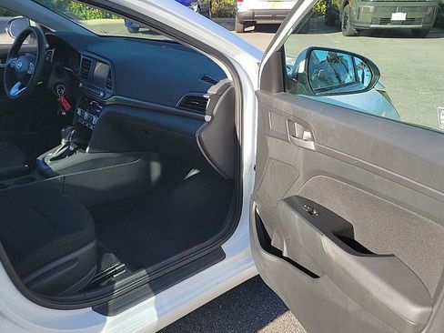Used 2020 Hyundai Elantra SEL w/ Cargo Package (C1) image 32