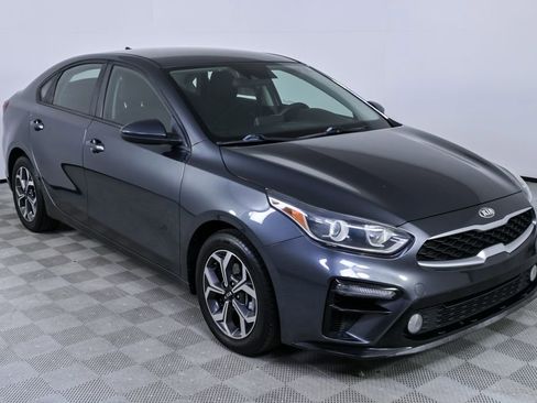 Used 2019 Kia Forte LXS image 22