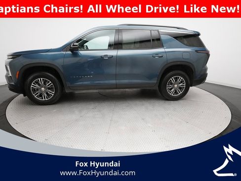 Used 2025 Chevrolet Traverse LT image 25