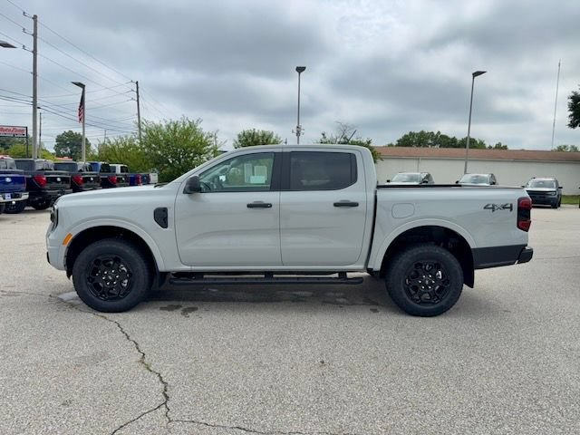 New 2026 Ford Ranger XLT w/ Black Appearance Package AWD/4WD image 4