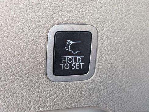 Used 2022 Jeep Wagoneer Series I w/ Premium Group I image 15