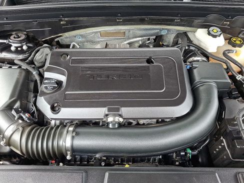 Used 2023 Buick Envision Avenir AWD/4WD image 28