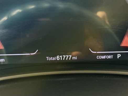 Used 2022 BMW X6 xDrive40i w/ M Sport Package image 13