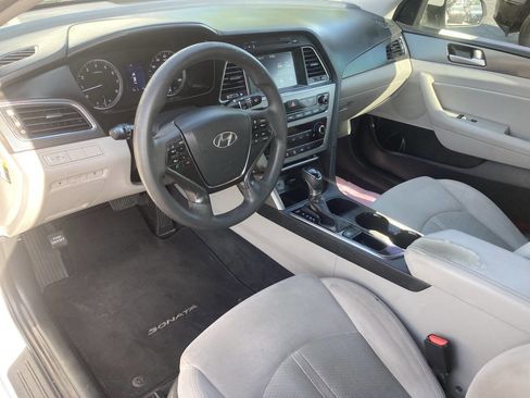 Used 2017 Hyundai Sonata Sport image 18