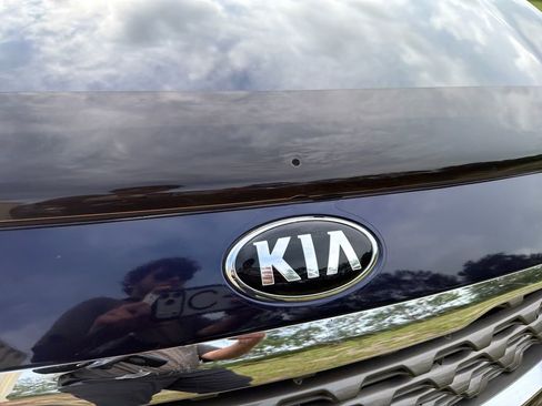 Used 2020 Kia Sedona EX w/ EX Premium Package FWD image 16