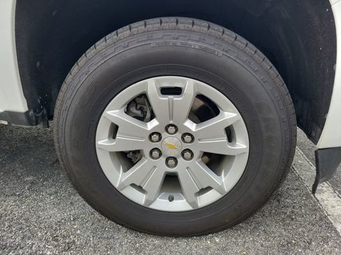Used 2022 Chevrolet Colorado LT w/ Fleet Safety Package RWD image 4