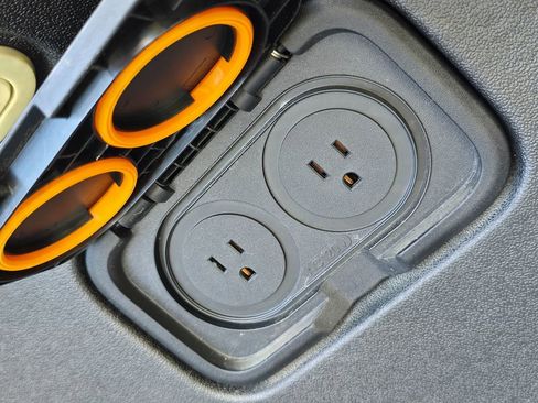 Used 2024 Rivian R1T Adventure image 68