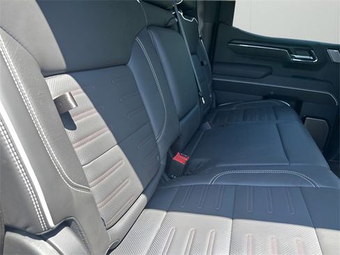 Used 2024 GMC Sierra 1500 AT4X image 47