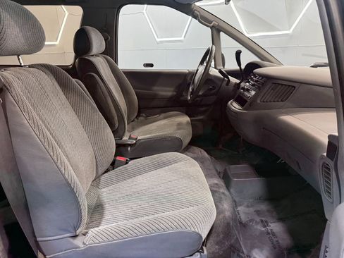 Used 1995 Toyota Previa DX image 26