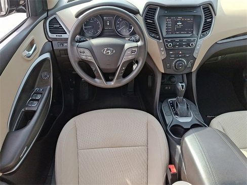 Used 2017 Hyundai Santa Fe Sport image 11