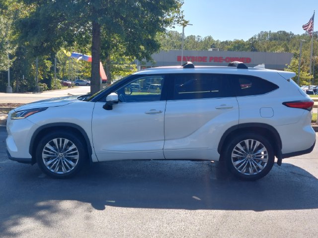 Certified 2020 Toyota Highlander Platinum AWD/4WD image 11