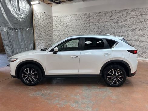 Used 2018 MAZDA CX-5 Touring image 4