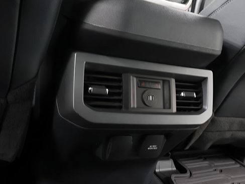 Used 2023 Ford F250 Lariat w/ Lariat Ultimate Package AWD/4WD image 27
