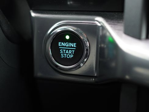 Used 2021 Ford F150 Lariat w/ Equipment Group 501A Mid image 52