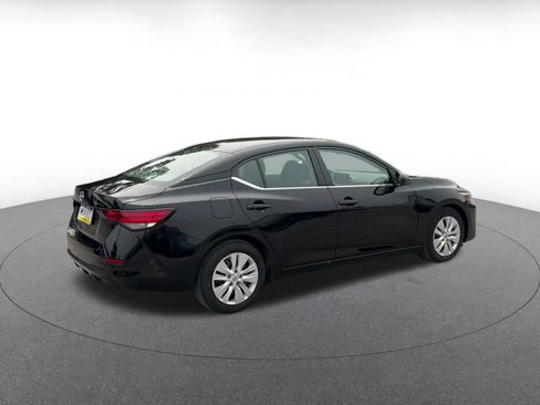Used 2025 Nissan Sentra S FWD image 12