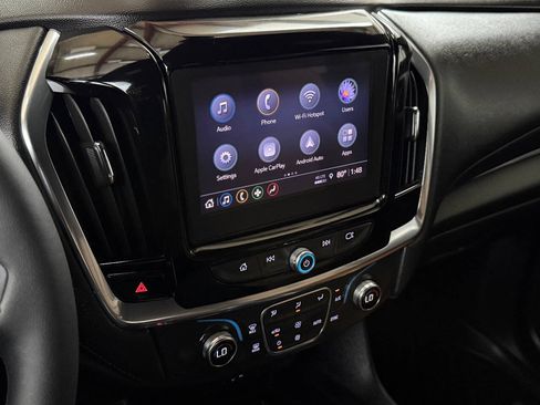 Used 2022 Chevrolet Traverse LT FWD image 47