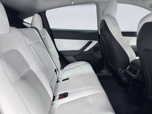 Used 2022 Tesla Model Y Performance image 22