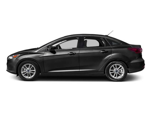 Used 2016 Ford Focus SE image 3