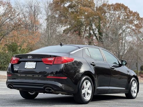 Used 2015 Kia Optima LX image 5