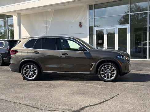 Certified 2026 BMW X5 xDrive40i AWD/4WD image 4