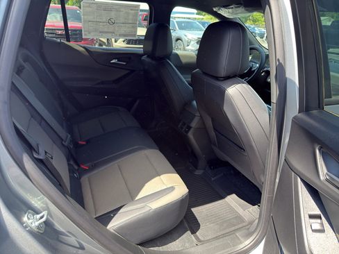 New 2026 Chevrolet Equinox LT w/ Convenience Package II AWD/4WD image 12