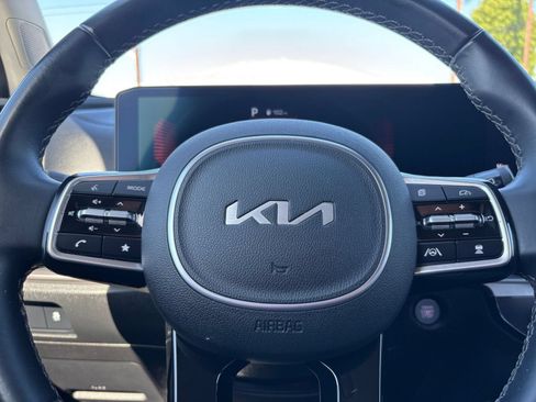 Used 2024 Kia Sorento S AWD/4WD image 29