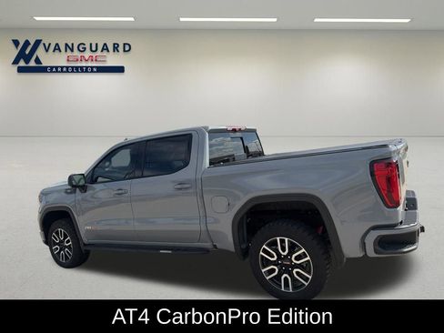 Used 2024 GMC Sierra 1500 AT4 w/ Technology Package AWD/4WD image 4